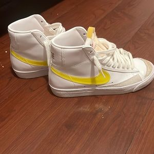 Nike blazer 77 mid